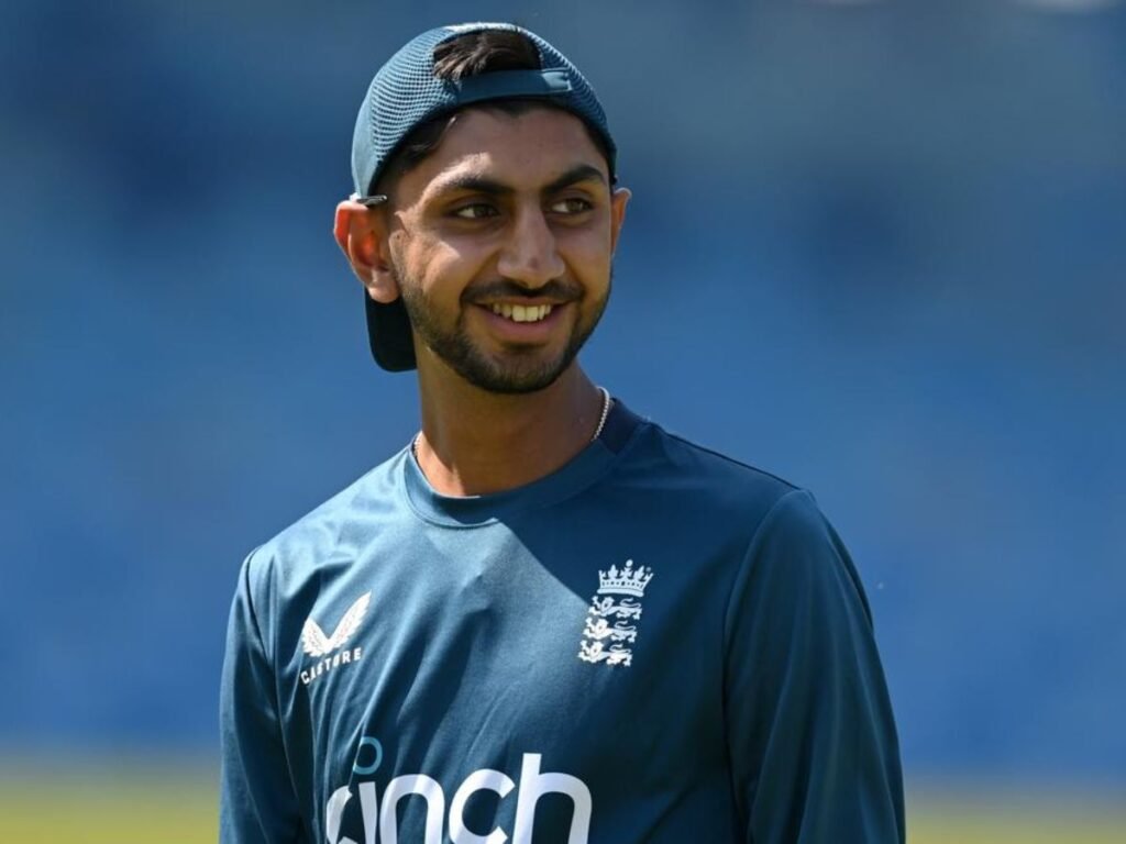 Bashir Takes Four as England Chips Away at New Zealand